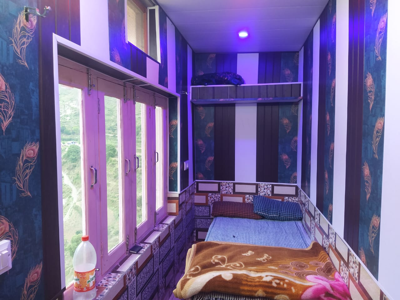 DISCOVER COMFORTABLE AND AFFORDABLE HOMESTAY WITH A PERSONAL TOUCH.